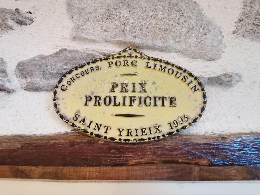 La Petite Porcherie Ladignac-le-Long Exterior foto