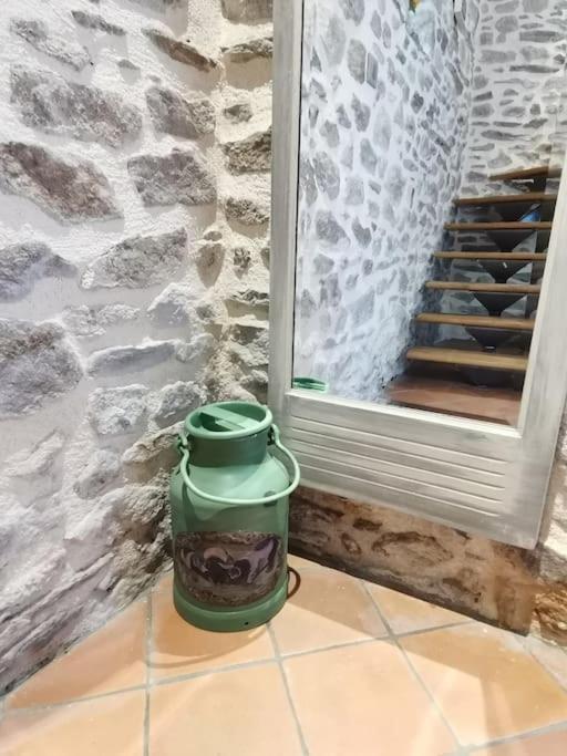 La Petite Porcherie Ladignac-le-Long Exterior foto