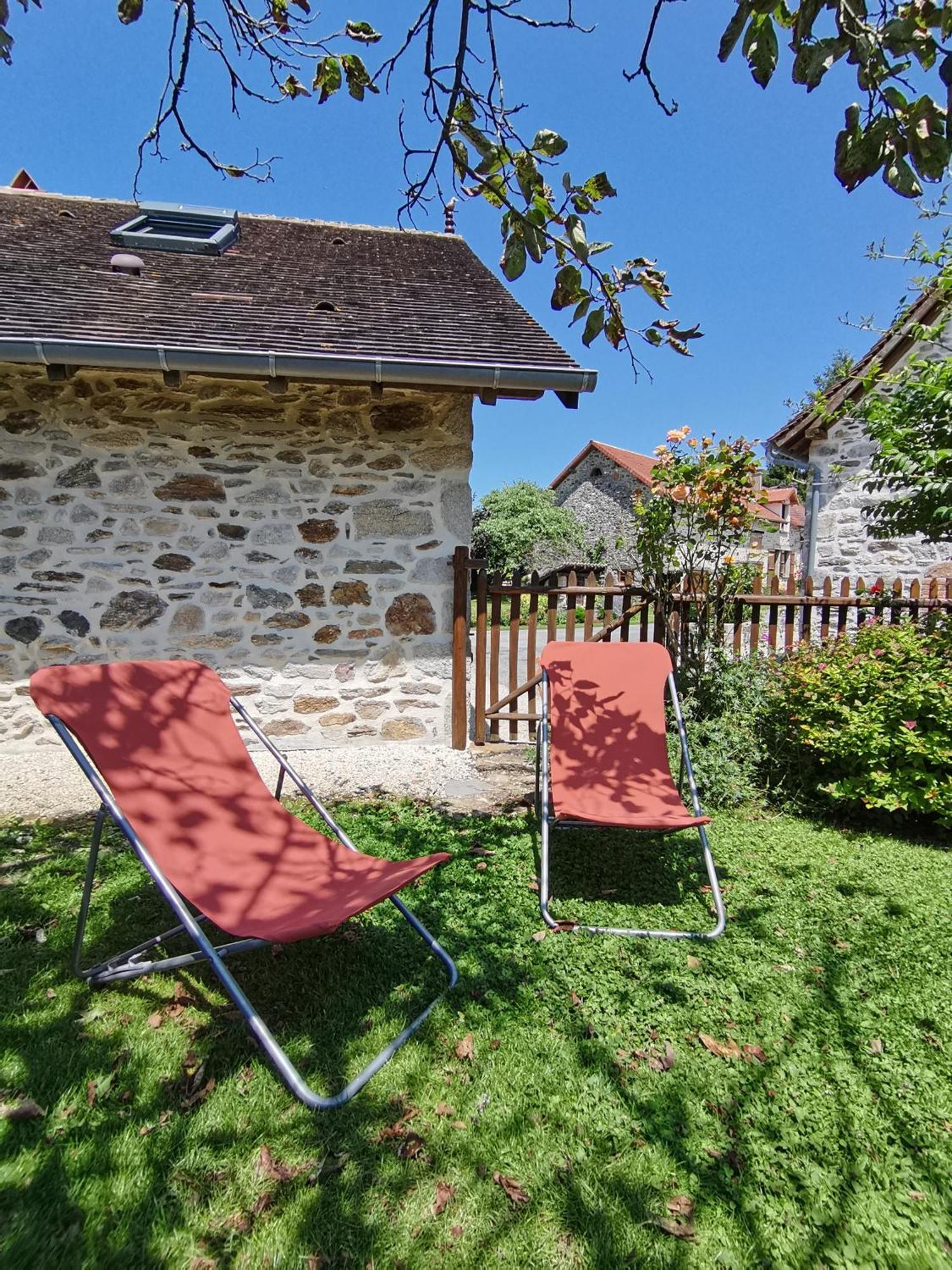 La Petite Porcherie Ladignac-le-Long Exterior foto